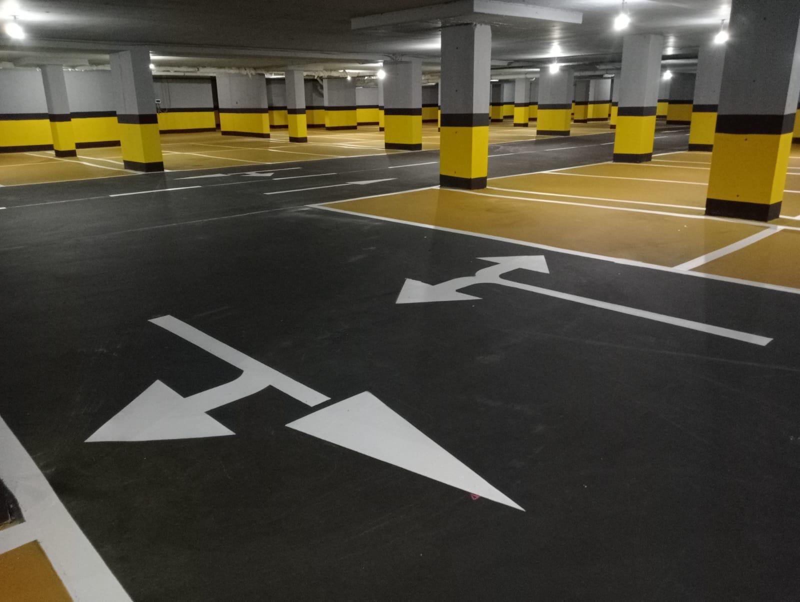 Kapalı Otopark Duvar Kolon Kuşak Çizgi Boyama ve Yönlendirme